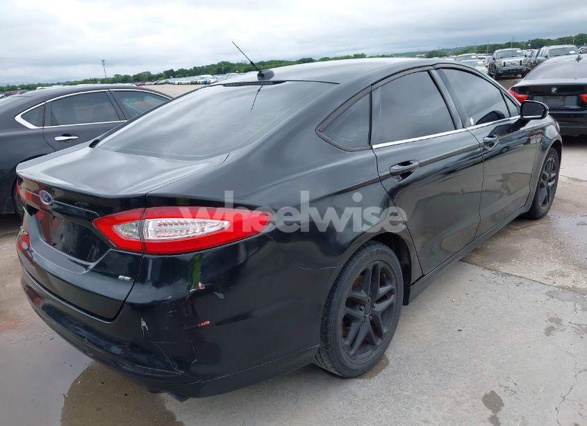 Photo 4 of 2013 Ford Fusion SE (VIN 3FA6P0H74DR214816)