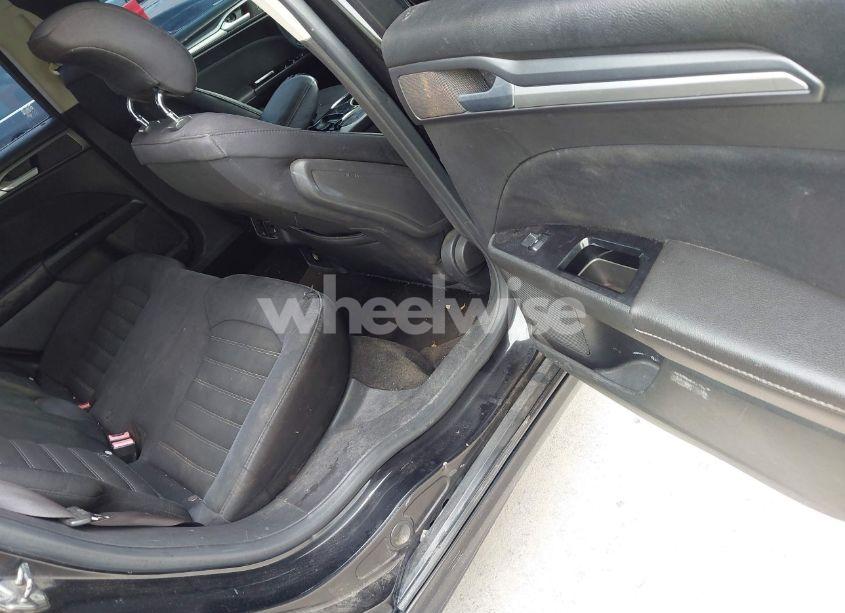 Photo 8 of 2013 Ford Fusion SE (VIN 3FA6P0H74DR214816)