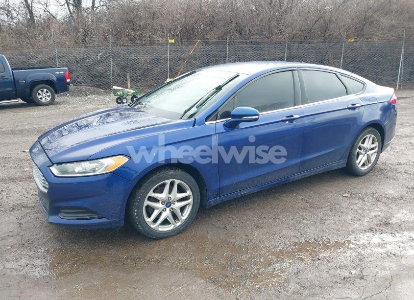 Photo 2 of 2013 Ford Fusion SE (VIN 3FA6P0H74DR255723)