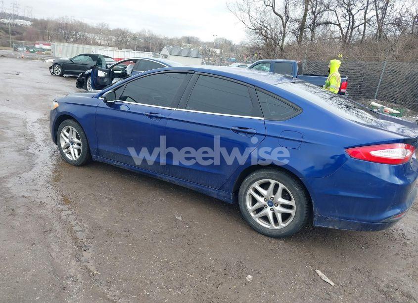 Photo 3 of 2013 Ford Fusion SE (VIN 3FA6P0H74DR255723)