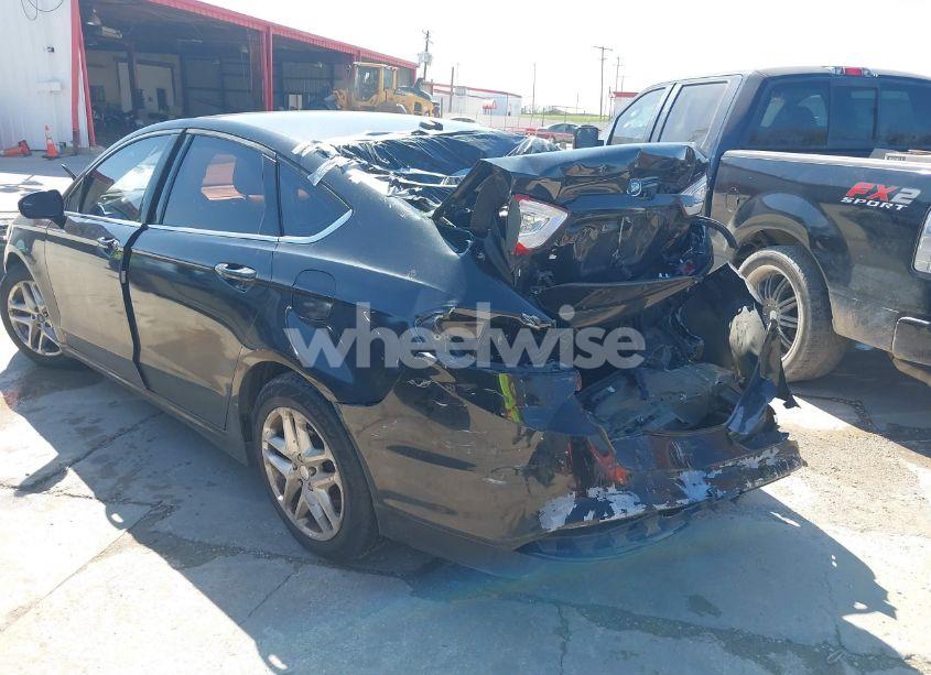 Photo 3 of 2013 Ford Fusion SE (VIN 3FA6P0H74DR256628)