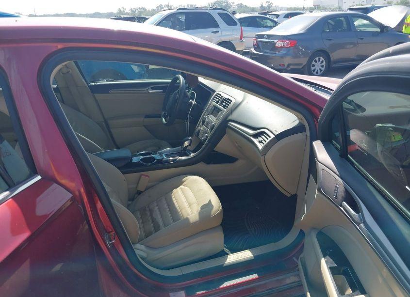 Photo 5 of 2013 Ford Fusion SE (VIN 3FA6P0H74DR273090)