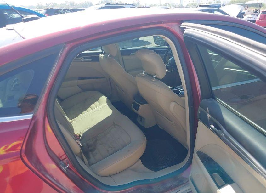 Photo 8 of 2013 Ford Fusion SE (VIN 3FA6P0H74DR273090)