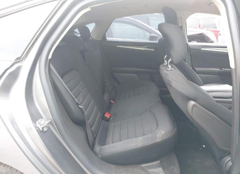 Photo 8 of 2013 Ford Fusion SE (VIN 3FA6P0H74DR277740)