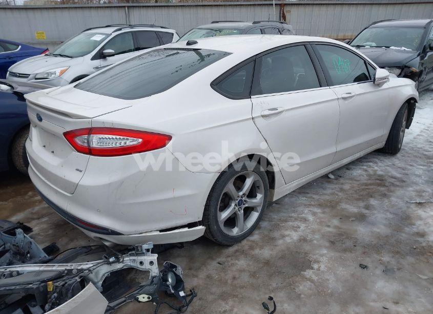 Photo 4 of 2013 Ford Fusion SE (VIN 3FA6P0H74DR321137)