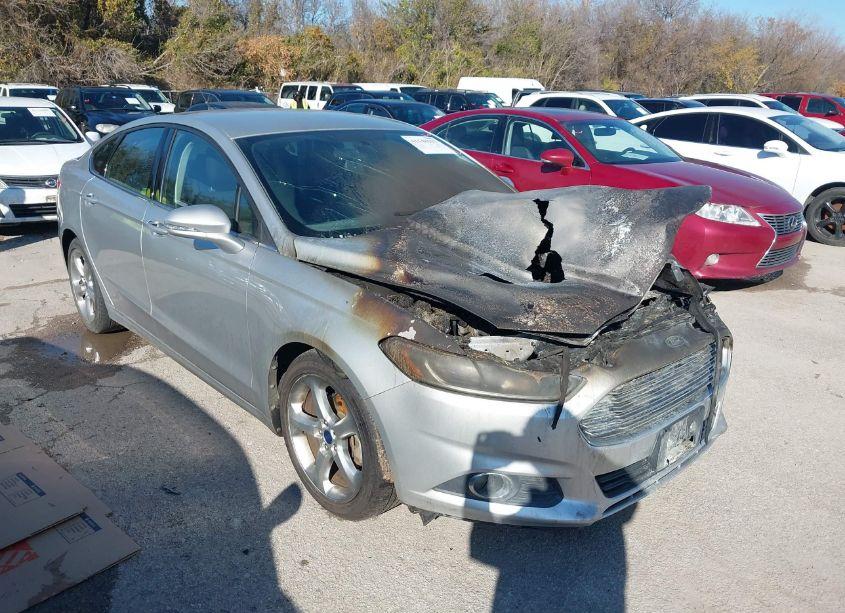 2013 Ford Fusion SE (VIN 3FA6P0H74DR323518) main photo