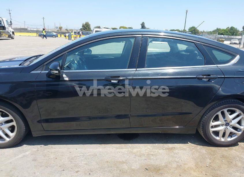Photo 14 of 2013 Ford Fusion SE (VIN 3FA6P0H74DR324930)