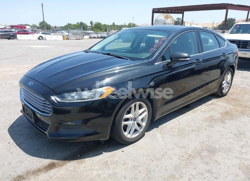 Photo 2 of 2013 Ford Fusion SE (VIN 3FA6P0H74DR324930)