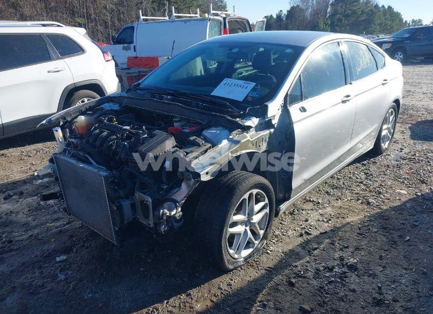 Photo 2 of 2013 Ford Fusion SE (VIN 3FA6P0H74DR357233)