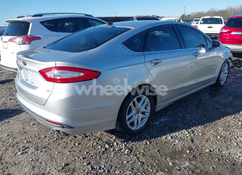 Photo 4 of 2013 Ford Fusion SE (VIN 3FA6P0H74DR357233)