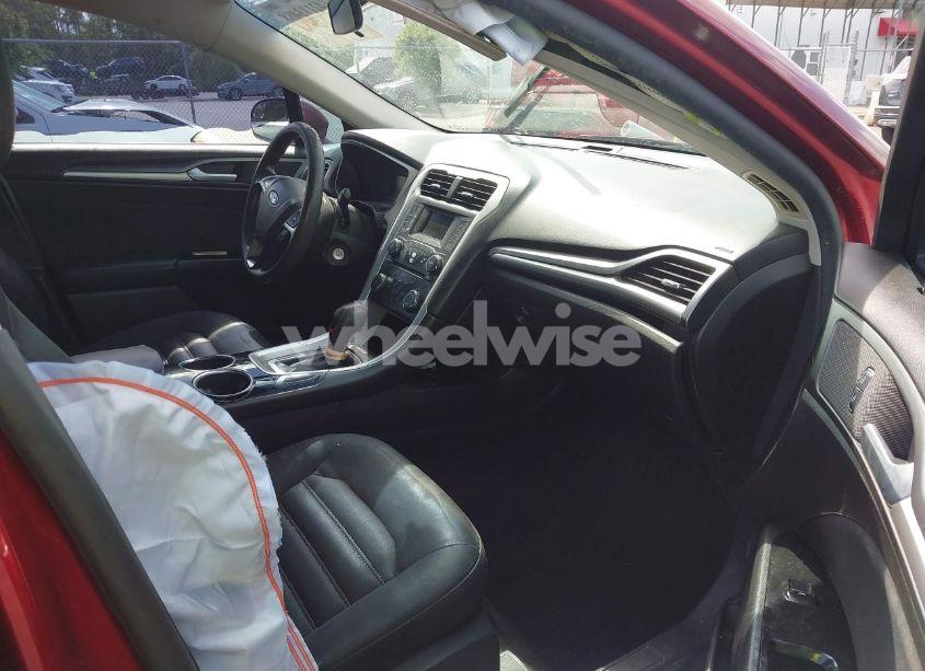 Photo 5 of 2013 Ford Fusion SE (VIN 3FA6P0H74DR359757)