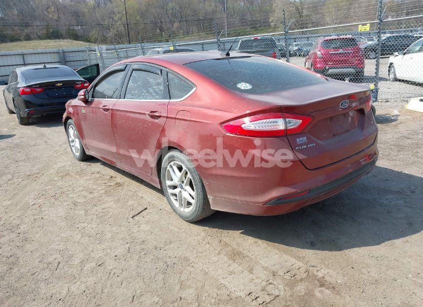 Photo 3 of 2014 Ford Fusion SE (VIN 3FA6P0H74ER121649)