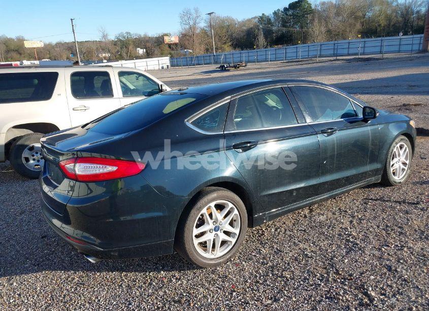 Photo 4 of 2014 Ford Fusion SE (VIN 3FA6P0H74ER146471)