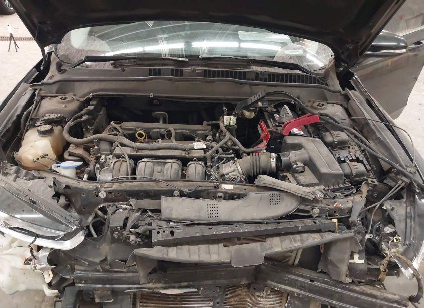 Photo 10 of 2014 Ford Fusion SE (VIN 3FA6P0H74ER157812)