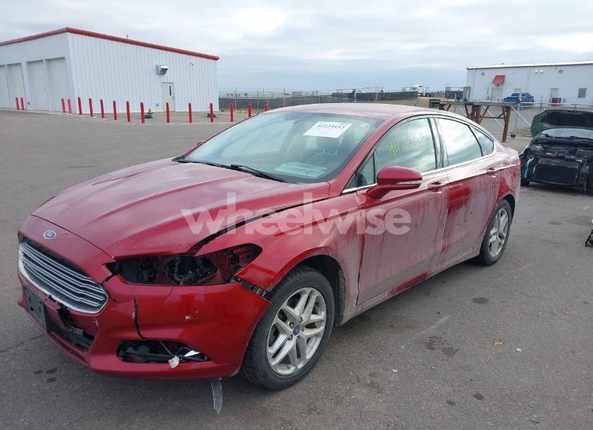 Photo 2 of 2014 Ford Fusion SE (VIN 3FA6P0H74ER169829)