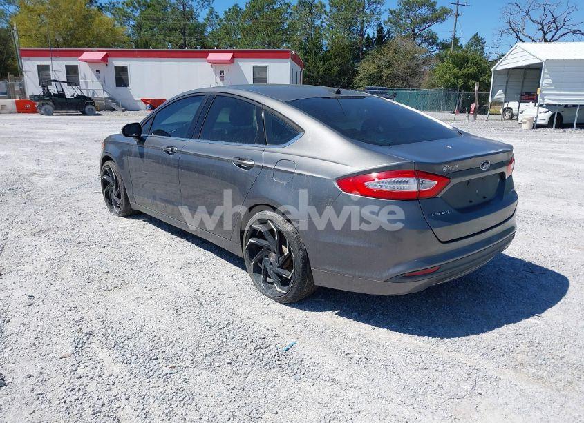 Photo 3 of 2014 Ford Fusion SE (VIN 3FA6P0H74ER204434)