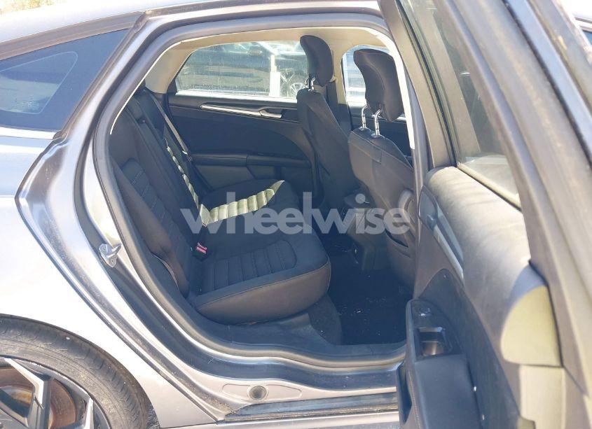 Photo 8 of 2014 Ford Fusion SE (VIN 3FA6P0H74ER204434)