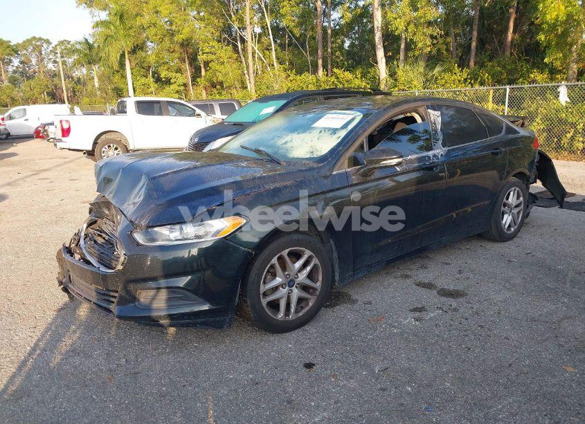 Photo 2 of 2014 Ford Fusion SE (VIN 3FA6P0H74ER217314)