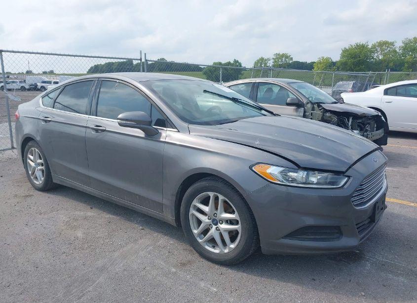 2014 Ford Fusion SE (VIN 3FA6P0H74ER228622) main photo