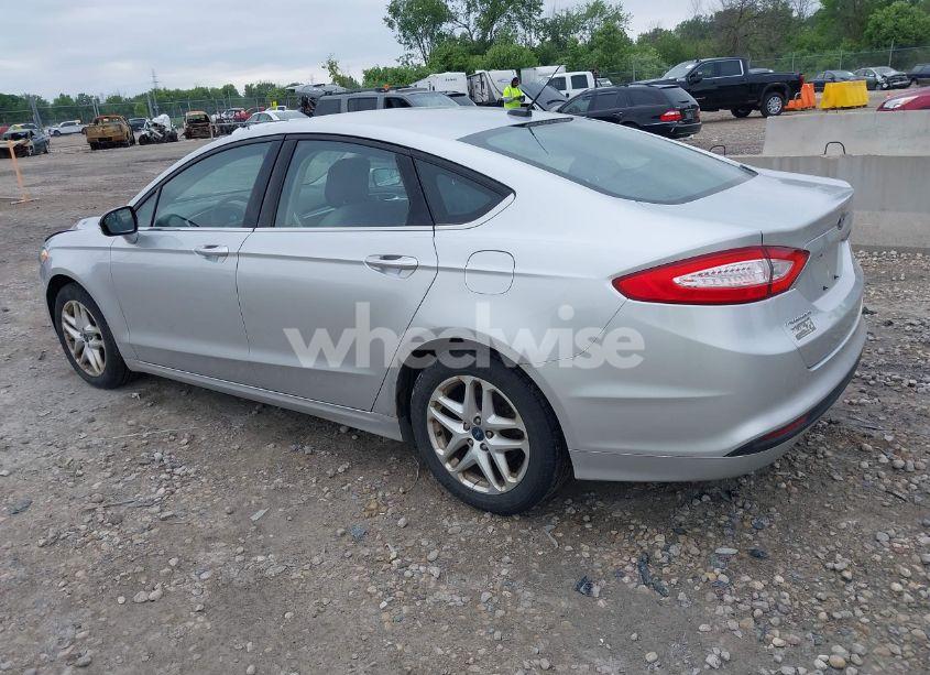 Photo 3 of 2014 Ford Fusion SE (VIN 3FA6P0H74ER333421)