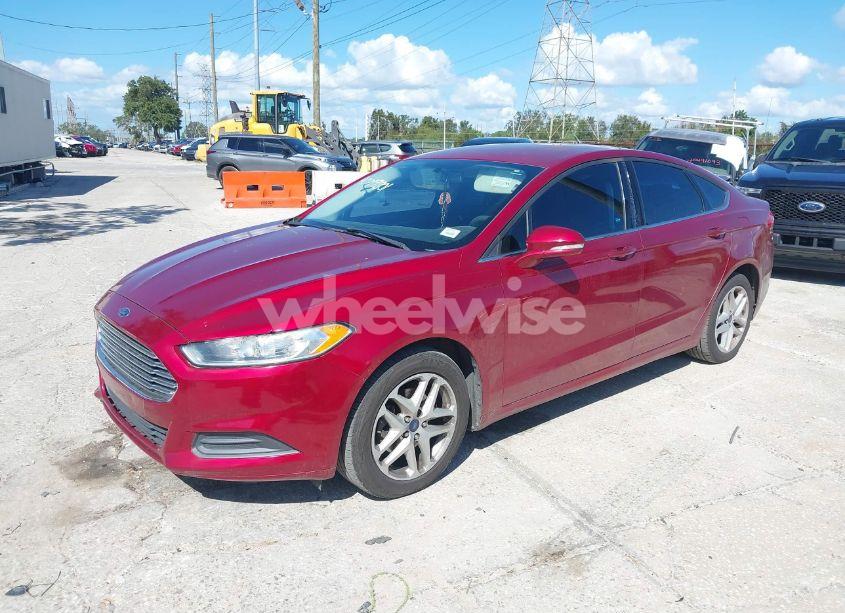 Photo 2 of 2014 Ford Fusion SE (VIN 3FA6P0H74ER350476)