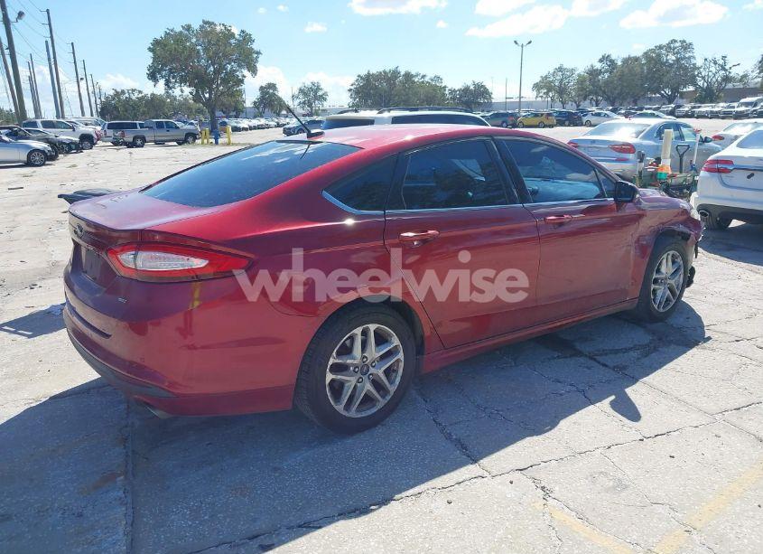 Photo 4 of 2014 Ford Fusion SE (VIN 3FA6P0H74ER350476)
