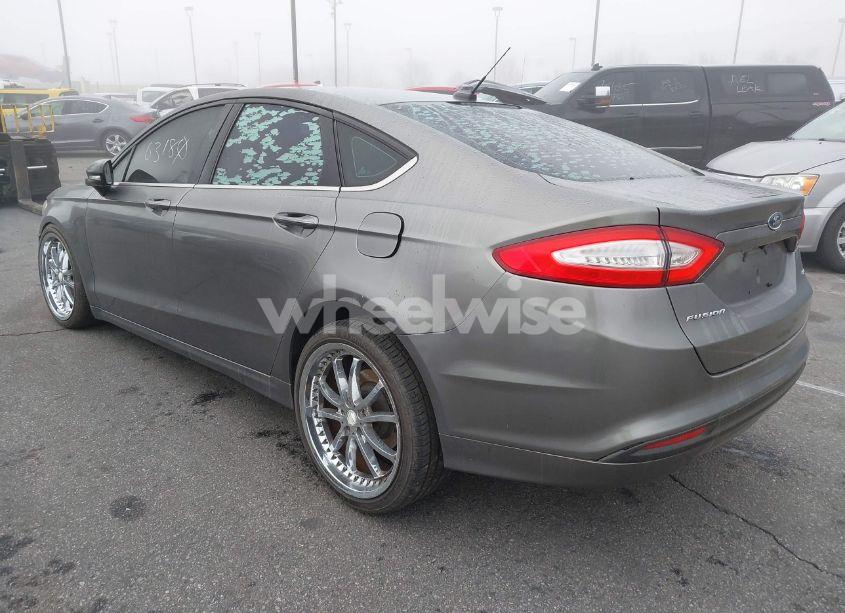 Photo 3 of 2014 Ford Fusion SE (VIN 3FA6P0H74ER357248)
