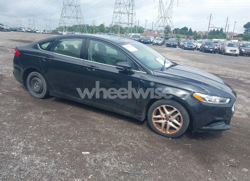 2014 Ford Fusion SE (VIN 3FA6P0H74ER363986) main photo
