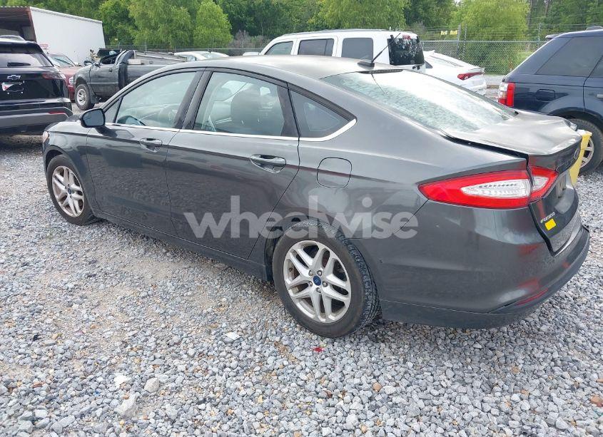 Photo 3 of 2015 Ford Fusion SE (VIN 3FA6P0H74FR102049)