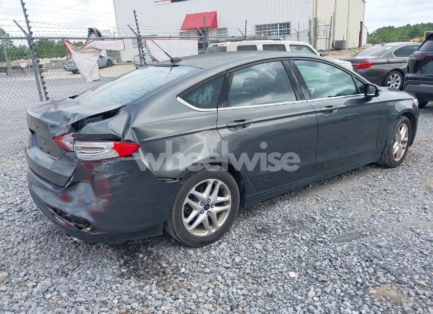 Photo 4 of 2015 Ford Fusion SE (VIN 3FA6P0H74FR102049)