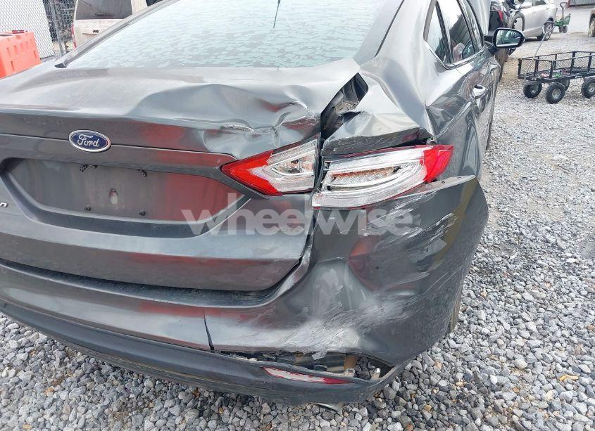 Photo 6 of 2015 Ford Fusion SE (VIN 3FA6P0H74FR102049)