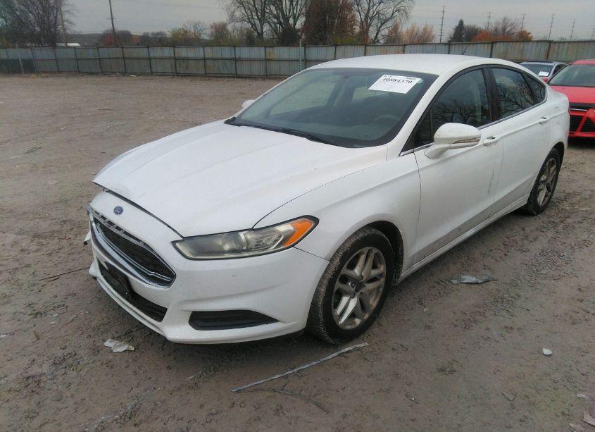 Photo 2 of 2015 Ford Fusion SE (VIN 3FA6P0H74FR126531)