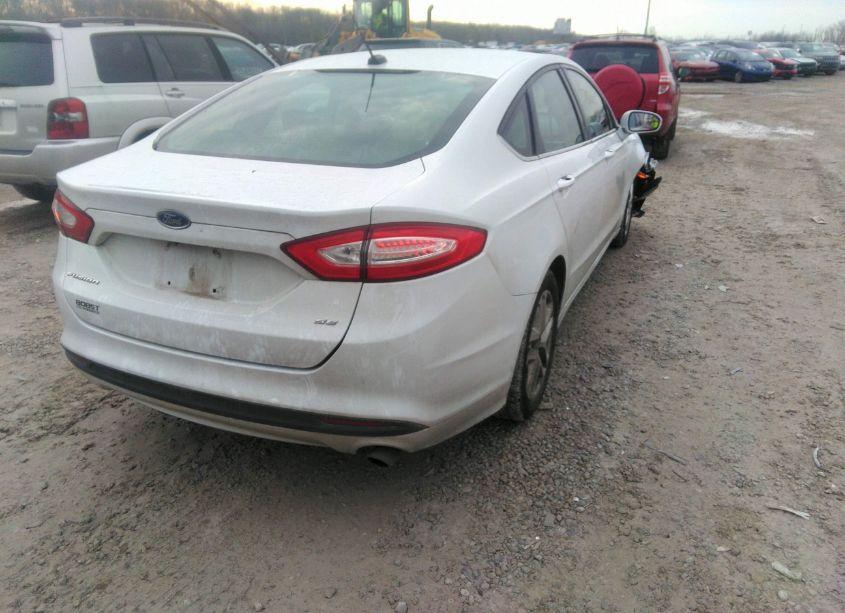 Photo 4 of 2015 Ford Fusion SE (VIN 3FA6P0H74FR126531)