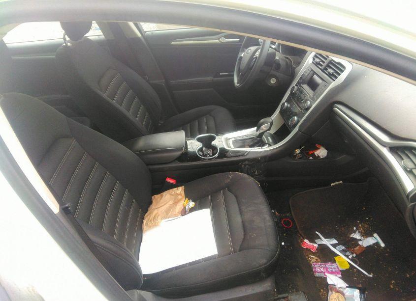 Photo 5 of 2015 Ford Fusion SE (VIN 3FA6P0H74FR126531)