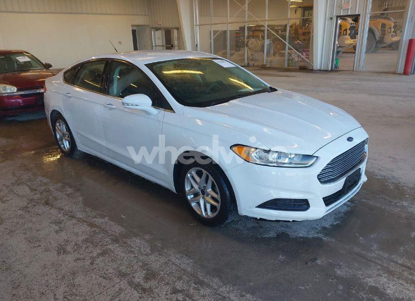 2015 Ford Fusion SE (VIN 3FA6P0H74FR132149) main photo