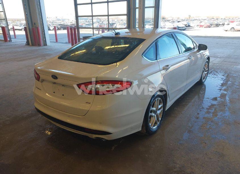 Photo 4 of 2015 Ford Fusion SE (VIN 3FA6P0H74FR132149)