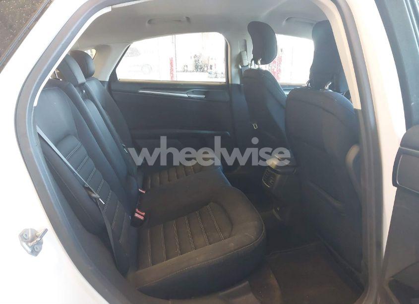 Photo 8 of 2015 Ford Fusion SE (VIN 3FA6P0H74FR132149)