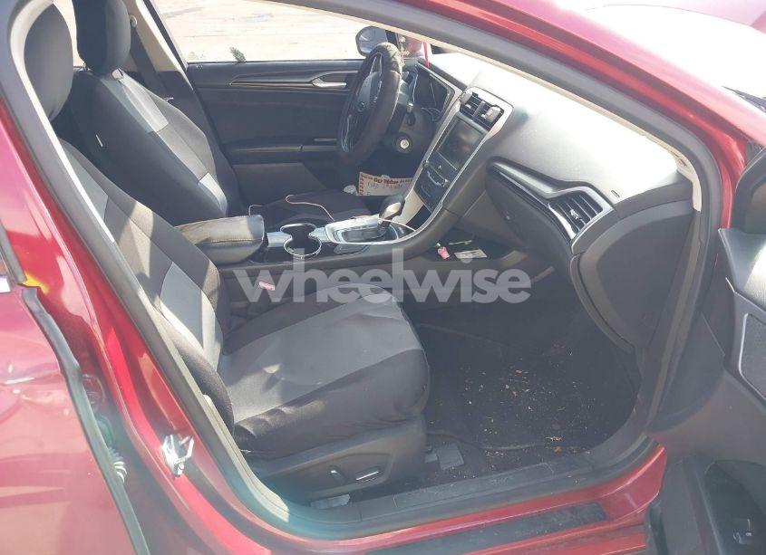 Photo 5 of 2015 Ford Fusion SE (VIN 3FA6P0H74FR142907)