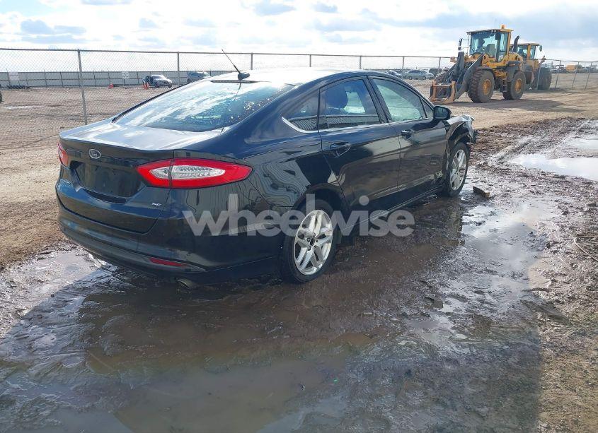 Photo 4 of 2015 Ford Fusion SE (VIN 3FA6P0H74FR145130)