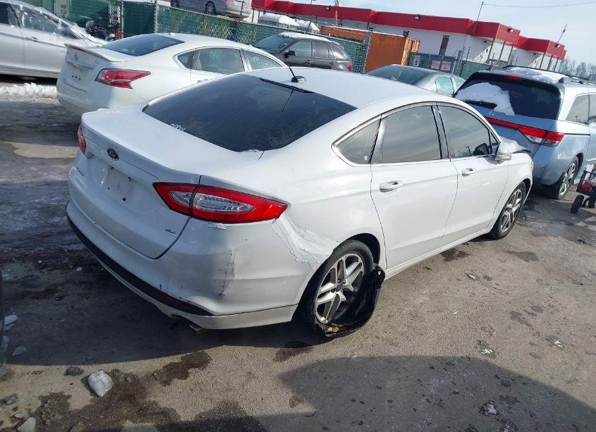 Photo 4 of 2015 Ford Fusion SE (VIN 3FA6P0H74FR152286)