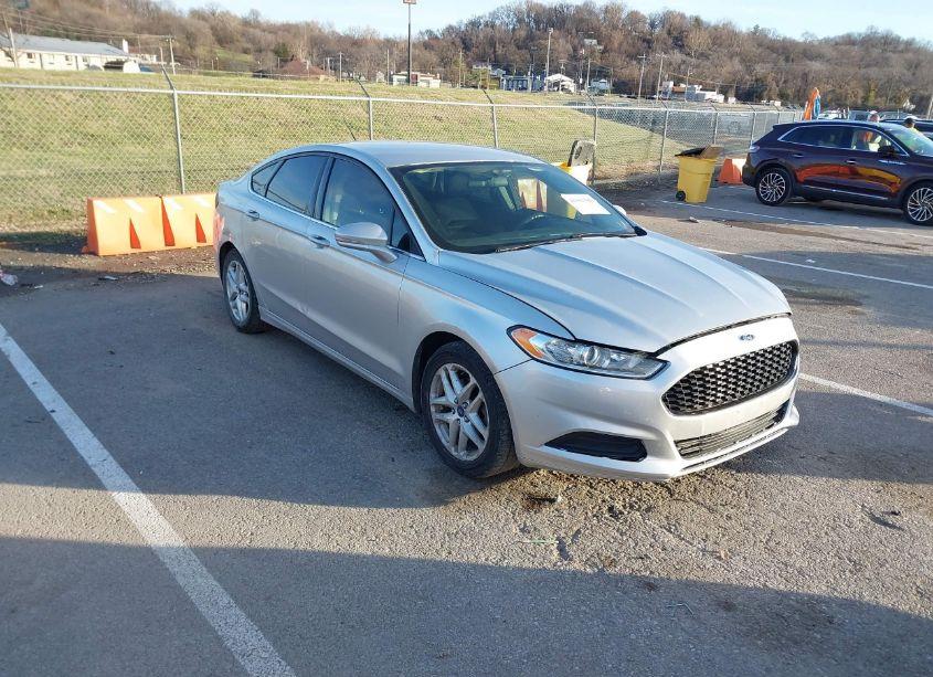 2015 Ford Fusion SE (VIN 3FA6P0H74FR165071) main photo