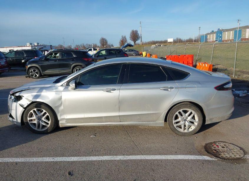 Photo 14 of 2015 Ford Fusion SE (VIN 3FA6P0H74FR165071)