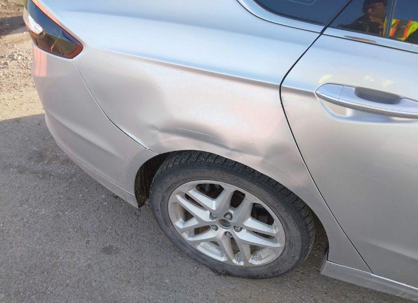 Photo 17 of 2015 Ford Fusion SE (VIN 3FA6P0H74FR165071)