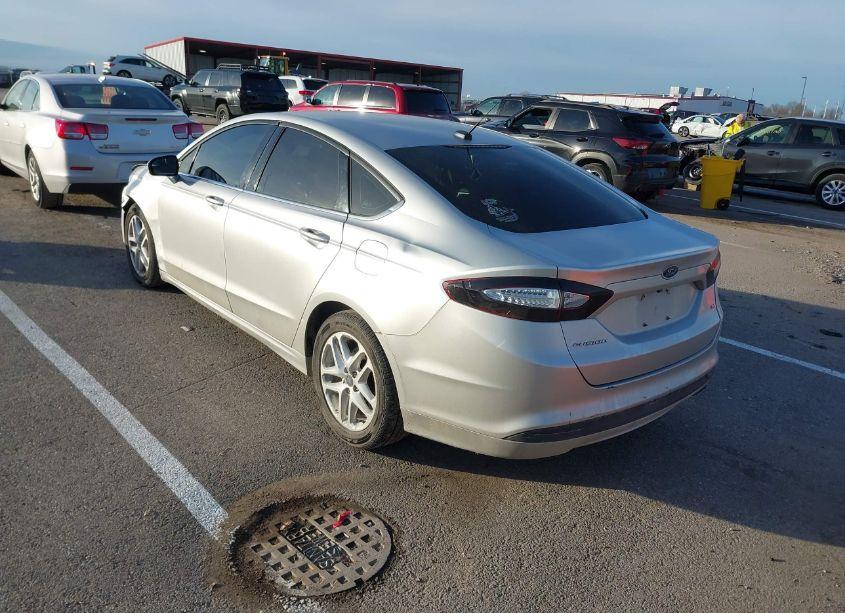 Photo 3 of 2015 Ford Fusion SE (VIN 3FA6P0H74FR165071)