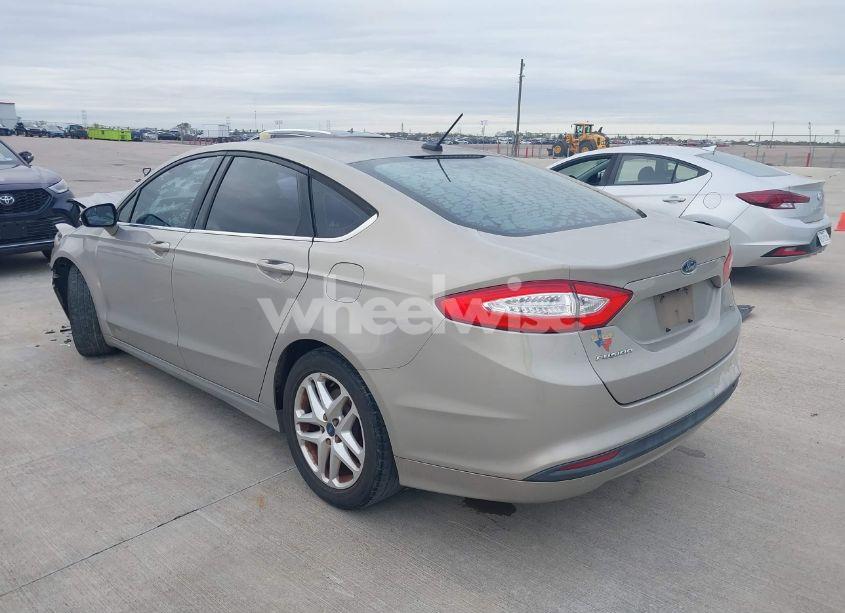 Photo 3 of 2015 Ford Fusion SE (VIN 3FA6P0H74FR193940)