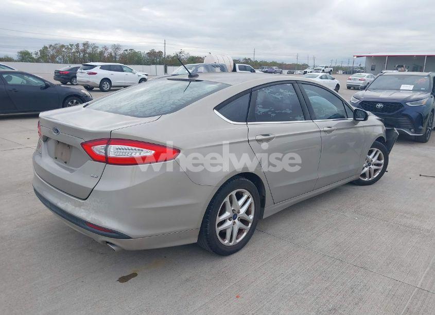 Photo 4 of 2015 Ford Fusion SE (VIN 3FA6P0H74FR193940)