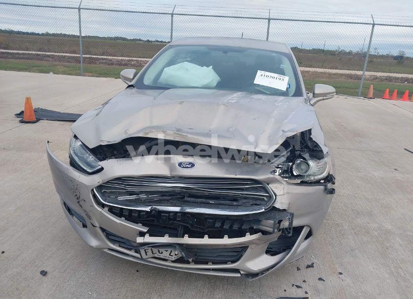 Photo 6 of 2015 Ford Fusion SE (VIN 3FA6P0H74FR193940)