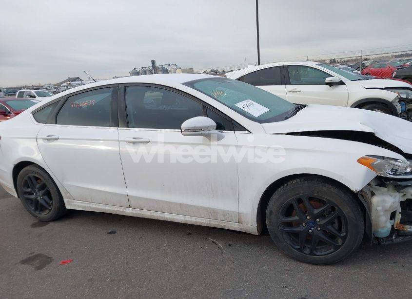 Photo 13 of 2015 Ford Fusion SE (VIN 3FA6P0H74FR202491)