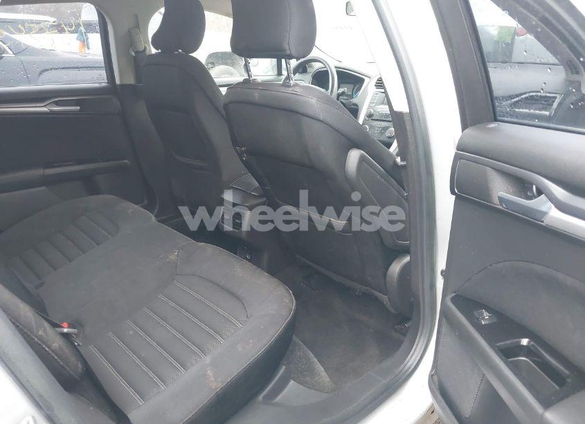 Photo 8 of 2015 Ford Fusion SE (VIN 3FA6P0H74FR208503)