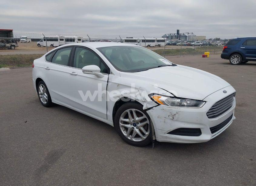 2015 Ford Fusion SE (VIN 3FA6P0H74FR236110) main photo